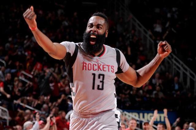 郭艾伦自曝感染新冠 腿部训练中出现严重拉伤